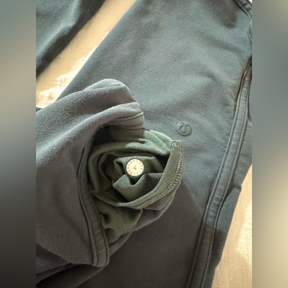 Lululemon Every Moment Pant ✨✨ - Picture 5 of 11